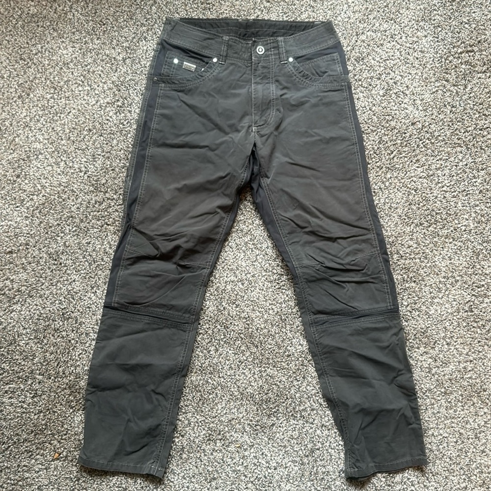 EUC men's 30 X 30 Kuhl gray/green Radikal pant